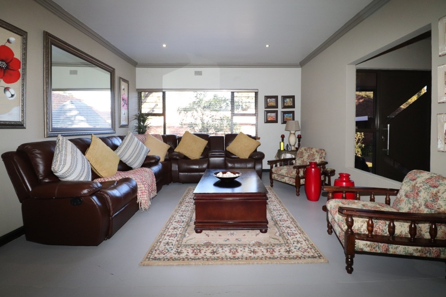 4 Bedroom Property for Sale in Wilkoppies North West